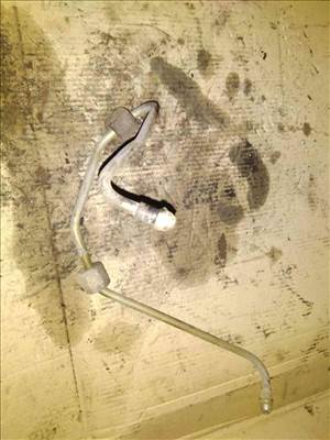 Mazda B2500 Nyomócső