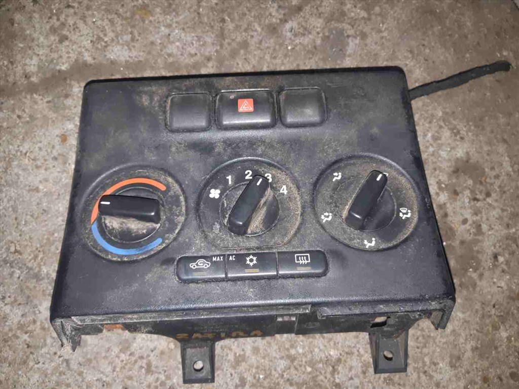 Opel Zafira A Fûtéskapcsoló 024 420 732 1. kép