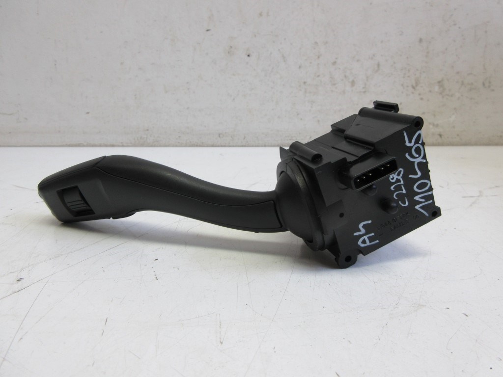 Audi A4 4 ajtós (8E B7) ablaktörlõ kapcsoló 4E0953503B 2. kép