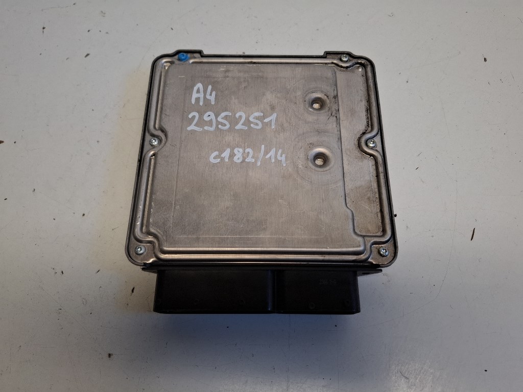 Audi A4 (8E B7) motorvezérlõ 03G906016JD 0281012654 2. kép