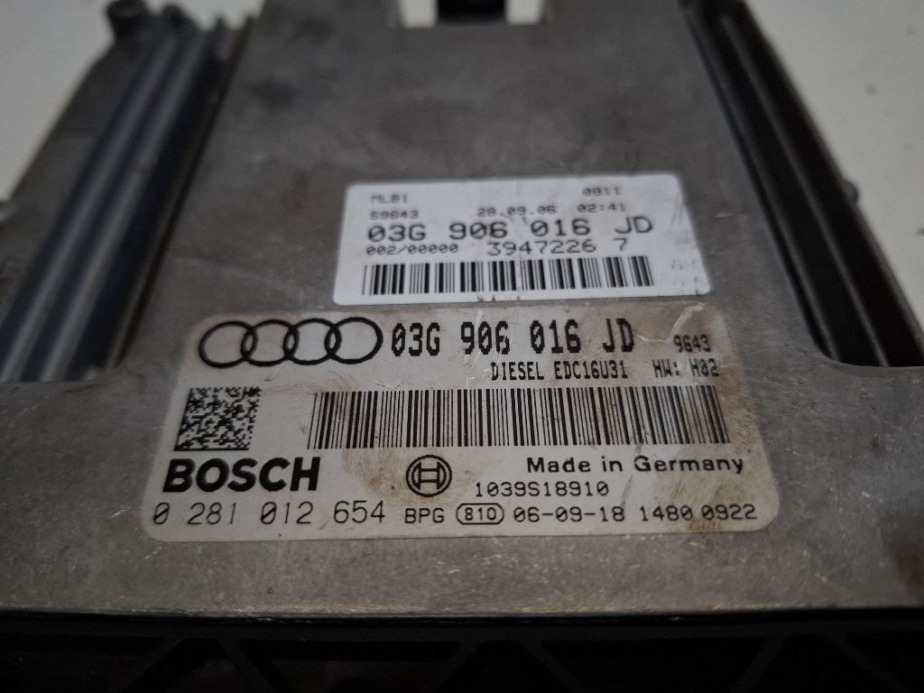 Audi A4 (8E B7) motorvezérlõ 03G906016JD 0281012654 3. kép