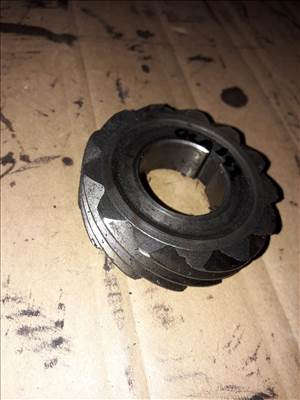 Opel Frontera A Olaj Pumpa Bordáskerék