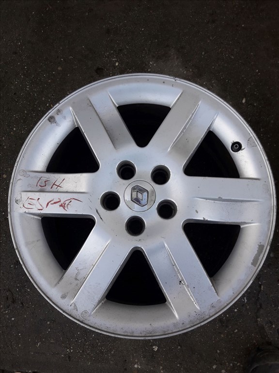 Renault Espace IV <p>Gyáriszám:<br> 16921</p><p>Felni méret: 17"</p><p>Furatszám: 5</p><p>Osztókör: 108.0</p><p>ET szám: 5CH50</p><p>Állapot: Normál</p><p>Érdeklõdéskor hivatkozzon erre: KIN-40076</p><p>Bármire van szüksége hívjon bizalommal!<br>Kizárólag munkaidõben hétfõtõl - péntekig 8-12 13-16 óráig!<br>Alkatrészek széles választékban!<br>Hivatalos Regisztrált Autobontó Kecel!<br>Vásároljon Megbízható Helyrõl Beszerelési Garanciával Profiktól!</p> 50000 1. kép