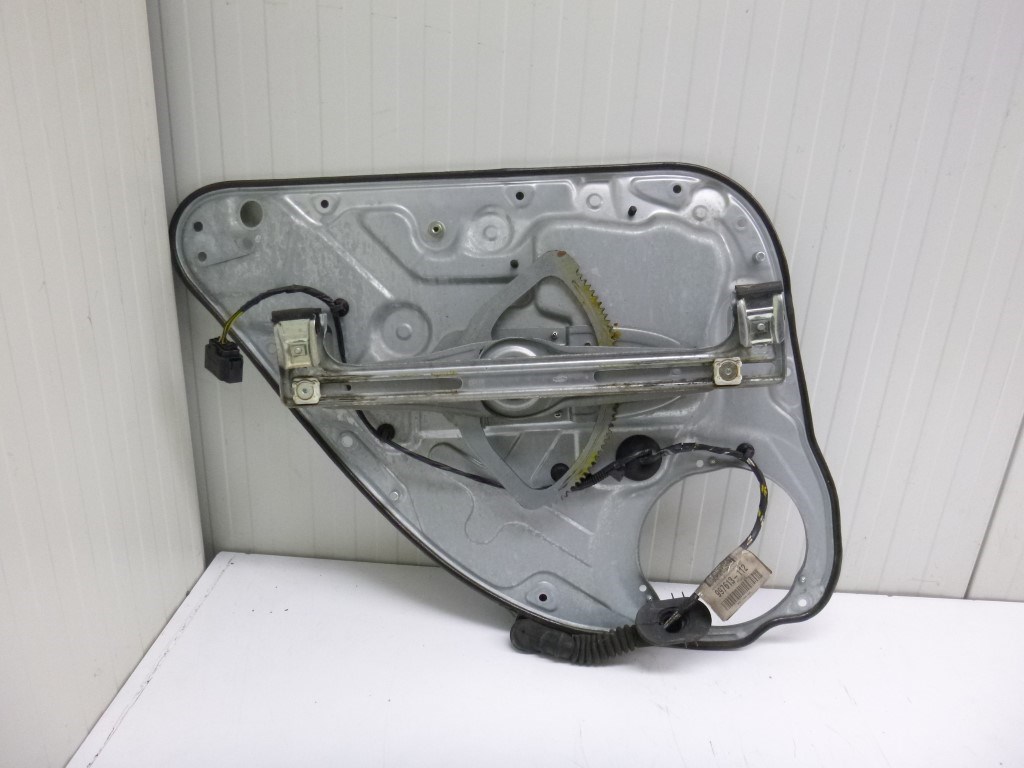 Ford Focus C-max jobb hátsó Ablakemelõ szerkezet mechanikus 3M51R264A26EX 2. kép