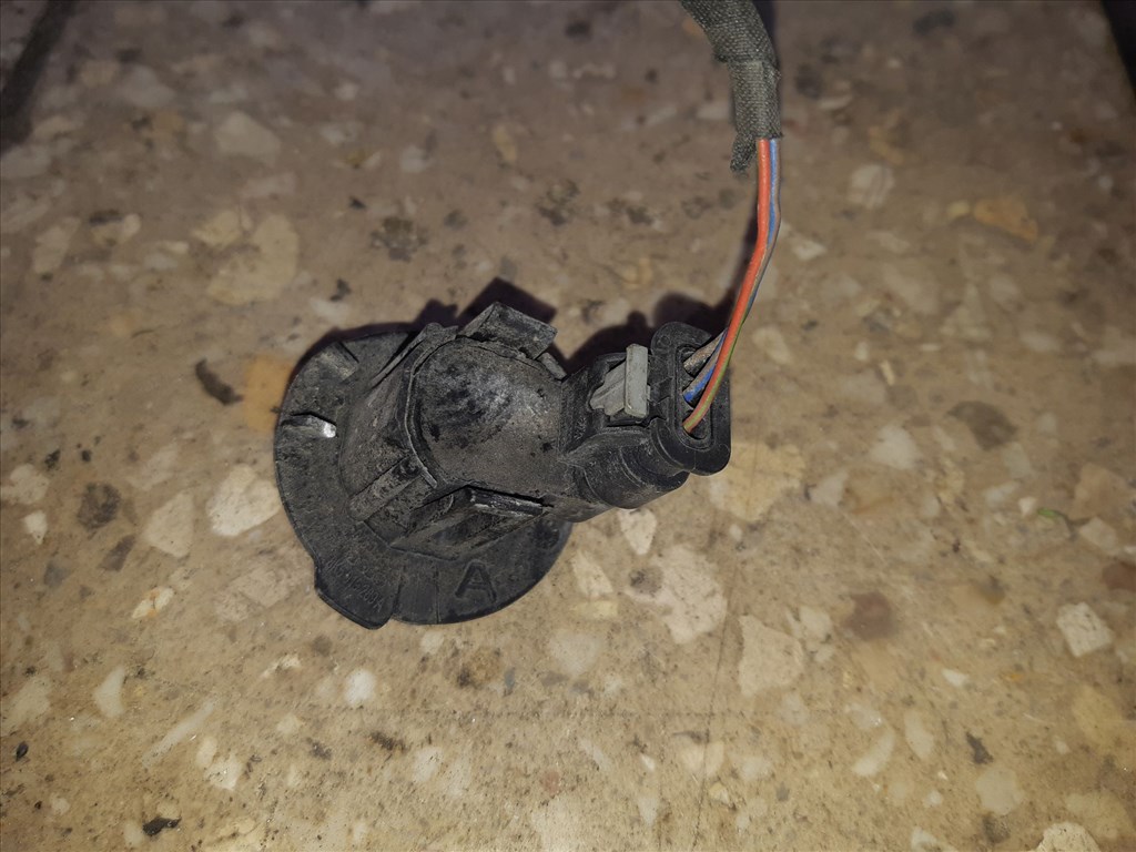 Audi A4 B8 Tolatóradar 1S0 919 275 A 2. kép