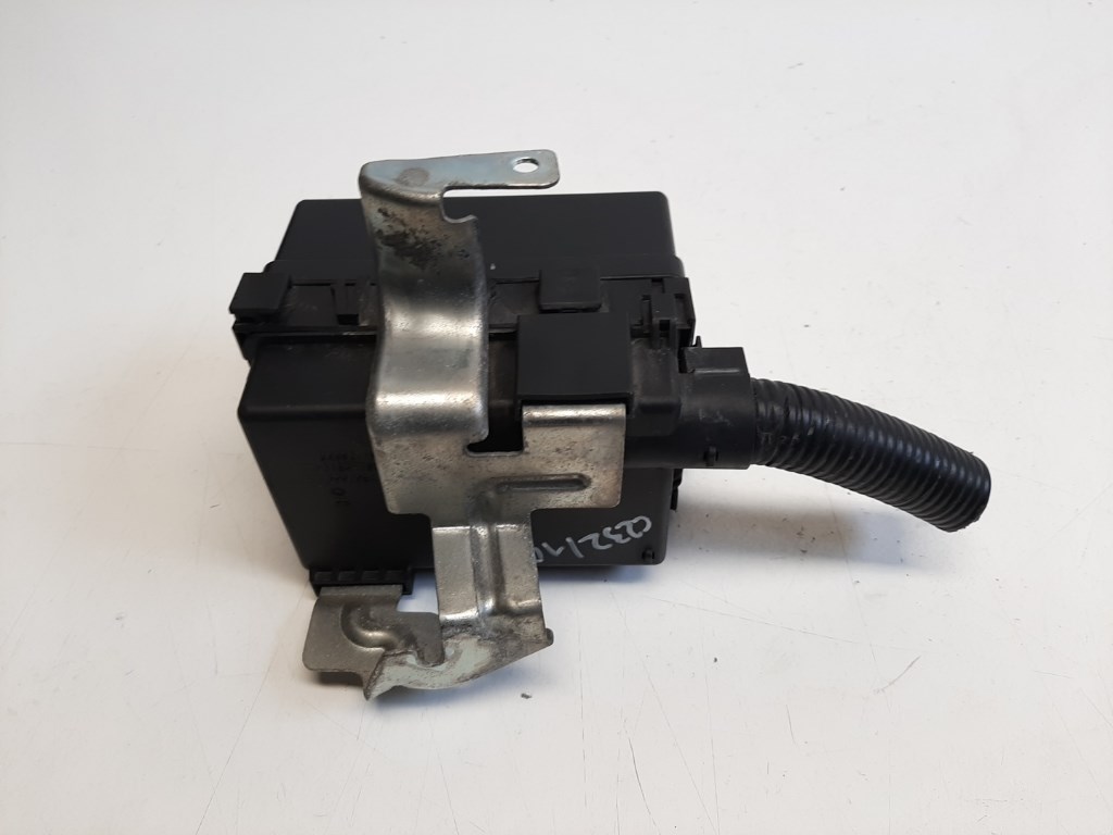 Nissan Pulsar (C13) biztosítéktábla motortér 243821KN0A 2. kép