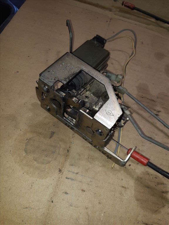 Renault Master 03-10 Jobb Csomagtérajtó Zárszerkezet 2. kép