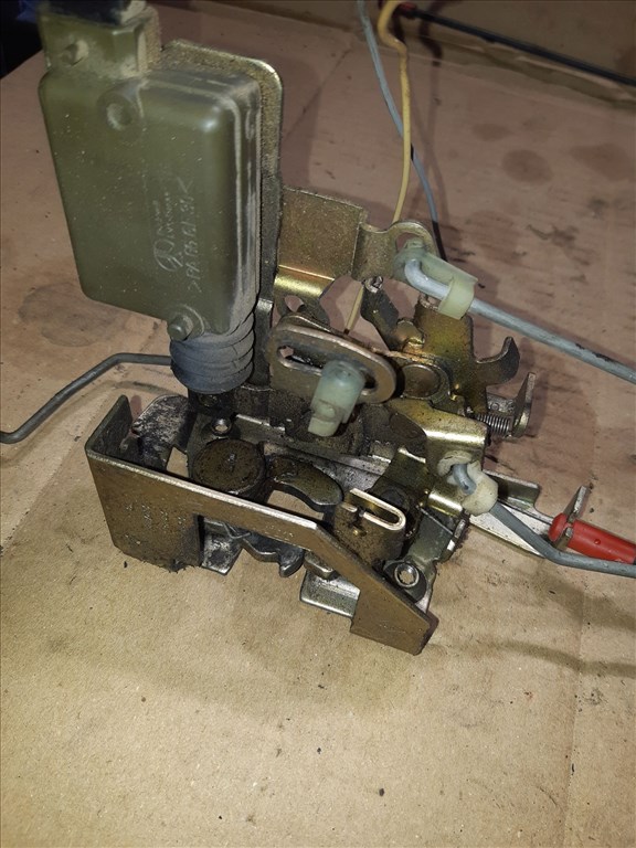 Renault Master 03-10 Jobb Csomagtérajtó Zárszerkezet 3. kép