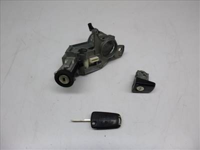 Opel Zafira B  zárgarnitúra motorvezérlő nélkül