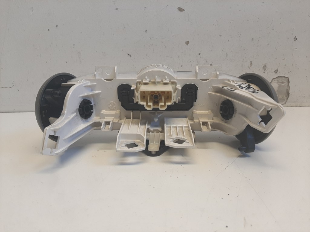 Toyota Aygo (AB10) fûtéskapcsoló (fûtés kapcsoló) 559000H020 4. kép