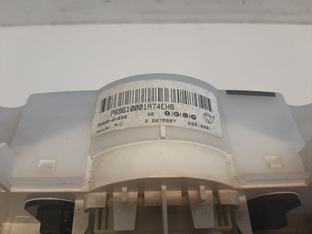 Toyota Aygo (AB10) fûtéskapcsoló (fûtés kapcsoló) 559000H020 5. kép