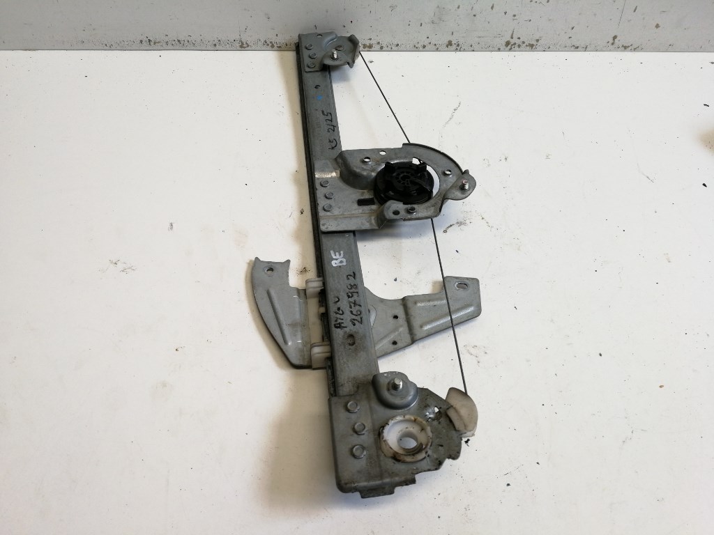 Toyota Aygo 5 ajtós bal elsõ Ablakemelõ szerkezet elektromos 698200H020 1. kép