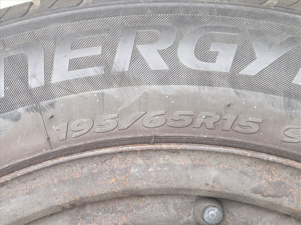  5x100 15" lemezfelni pár Hankook nyári gumival (26131) 5. kép
