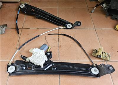 BMW 520 F10/F11 Bal első ablakemelő 