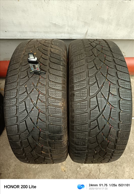  255/4520" újszerű Dunlop téli gumi gumi 2. kép