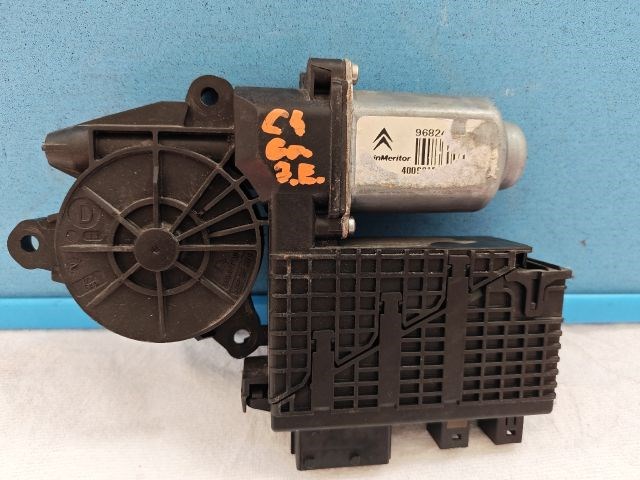 Citroën C4 Picasso I CITROËN C4 PICASSO Jobb első Ablakemelő Szerkezet  9682495780 2. kép