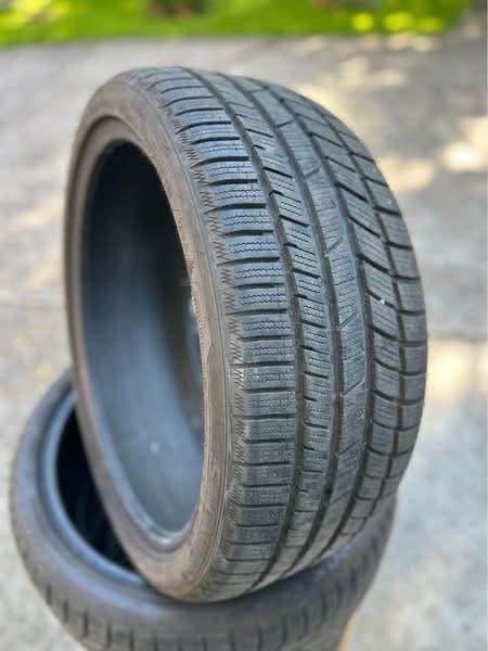  245/3520" újszerű Toyo Tires téli gumi 245/35R20, 245/35 R20, 4db 3. kép