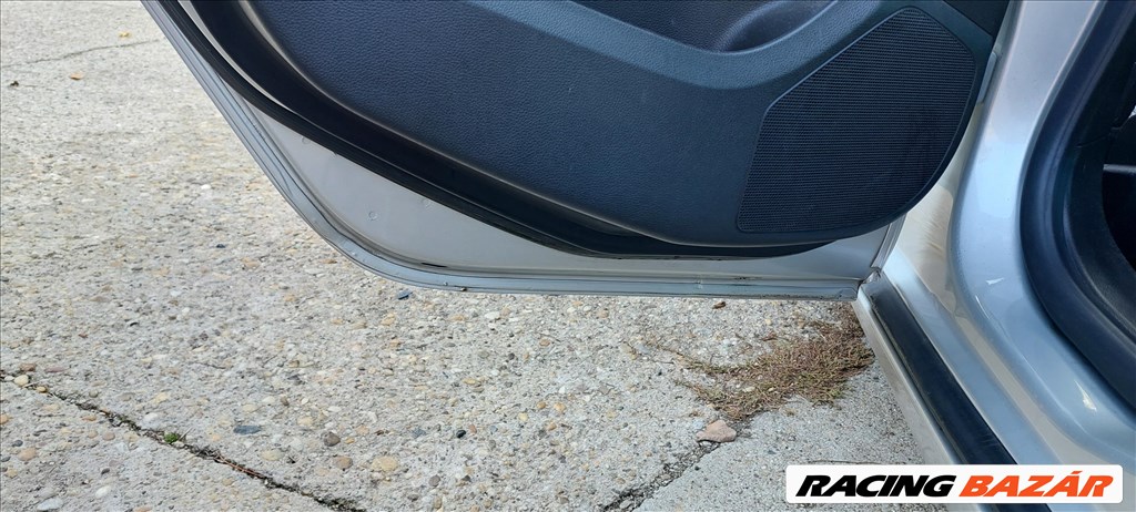 Opel Insignia A bal hátsó ajtó Z176  2. kép