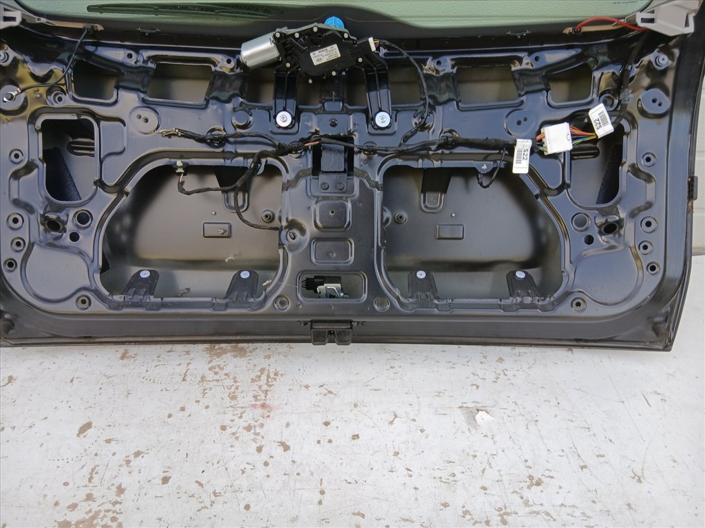 14463 Kia Ceed I. kombi 2007-2012 Csomagtérajtó    Fekete 4. kép