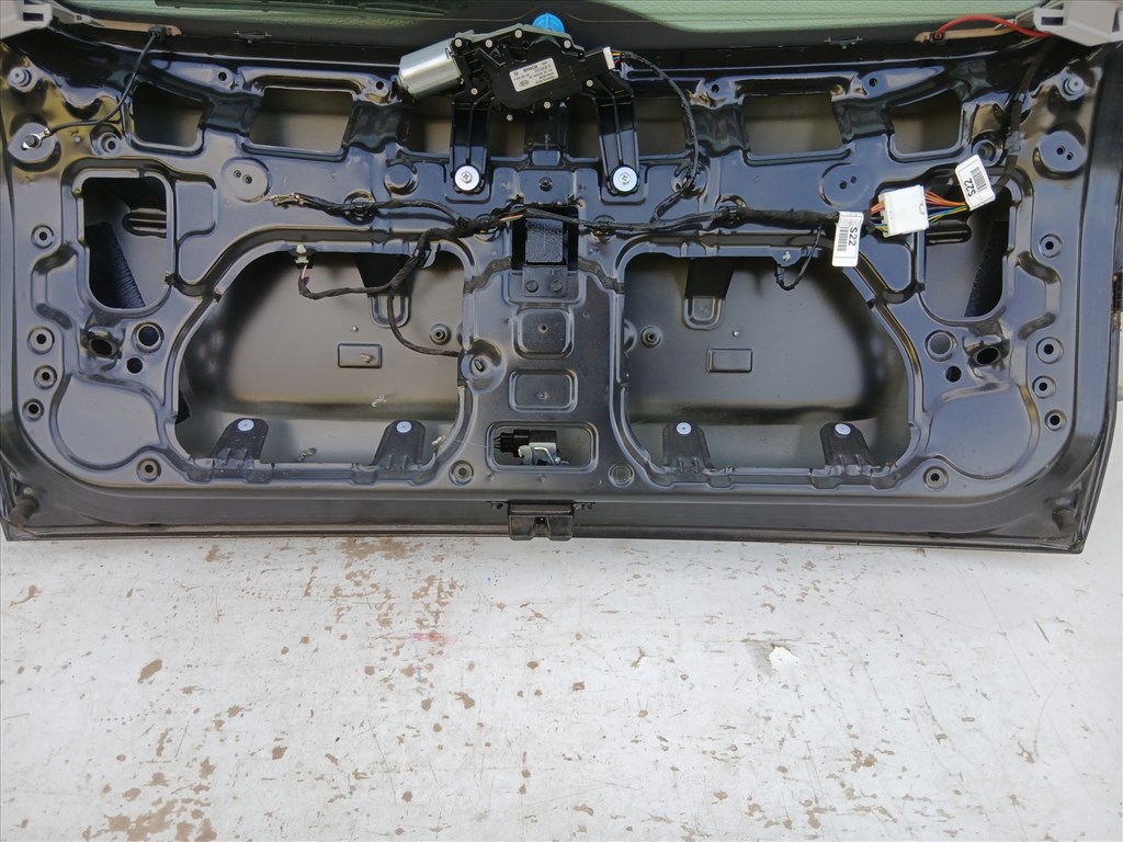 14463 Kia Ceed I. kombi 2007-2012 Csomagtérajtó    Fekete 6. kép