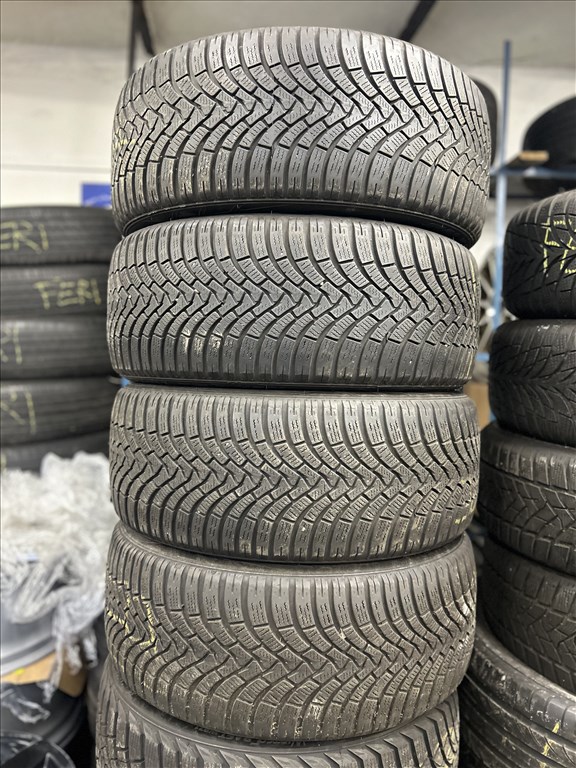  235/4518"Falken téli 4db, 235/45 R18, 235/45R18 1. kép