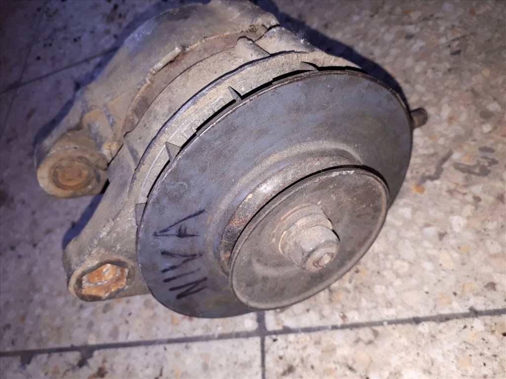 Lada Niva Generátor 221-12642 1. kép