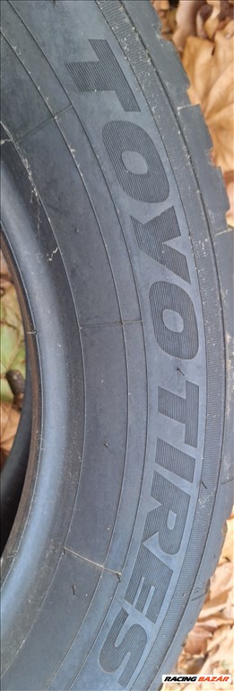  225/5517" használt Toyo Tires téli gumi gumi 2. kép