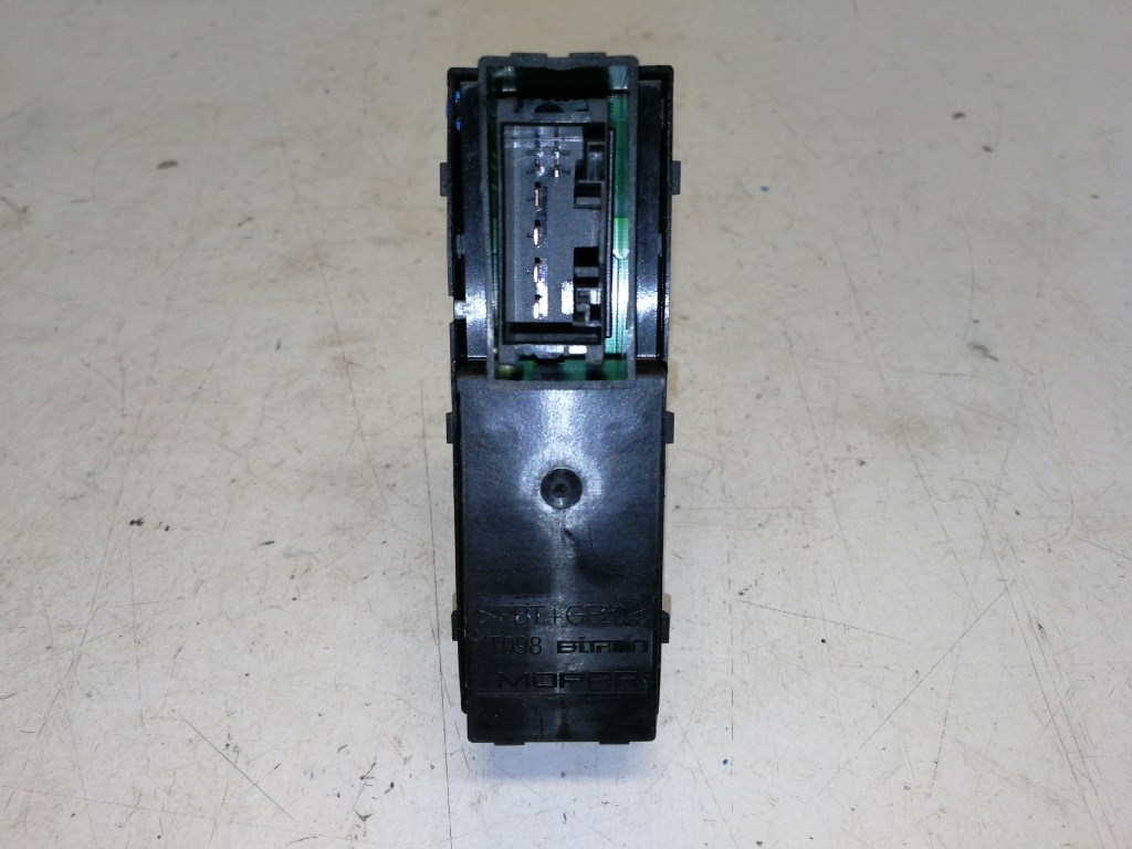 Fiat Tipo jobb hátsó ablakemelõ kapcsoló 07356546670 2. kép