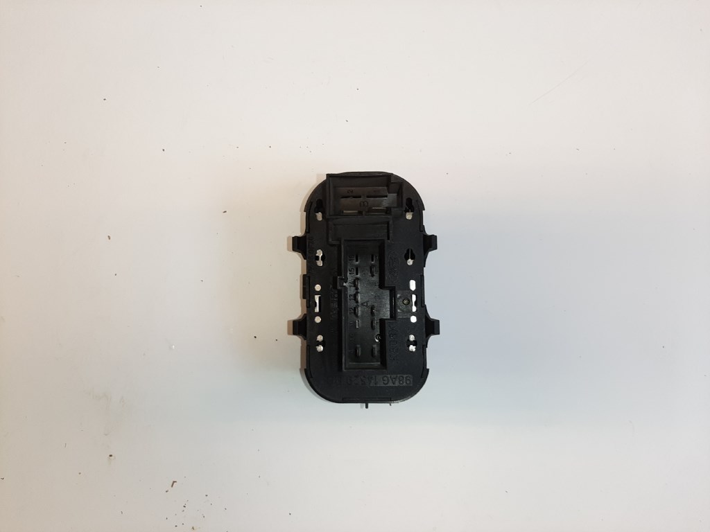 Ford Focus bal elsõ ablakemelõ kapcsoló 98AG14529BB 2. kép