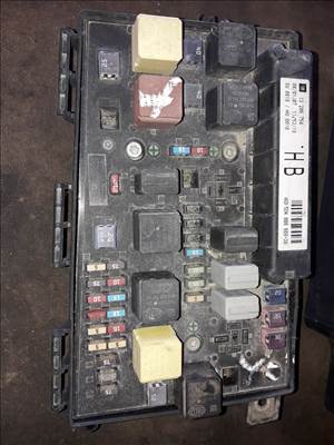 Opel Astra H Biztosítéktábla / Relé Tábla 13 206 754