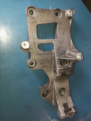 Seat Leon II Cupra Generátor Tartó Bak 06F 906 143 E