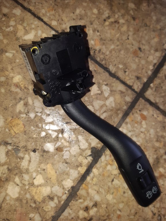 Audi A4 B6 Ablaktörlõ Kapcsoló 8E0 953 503 A 1. kép