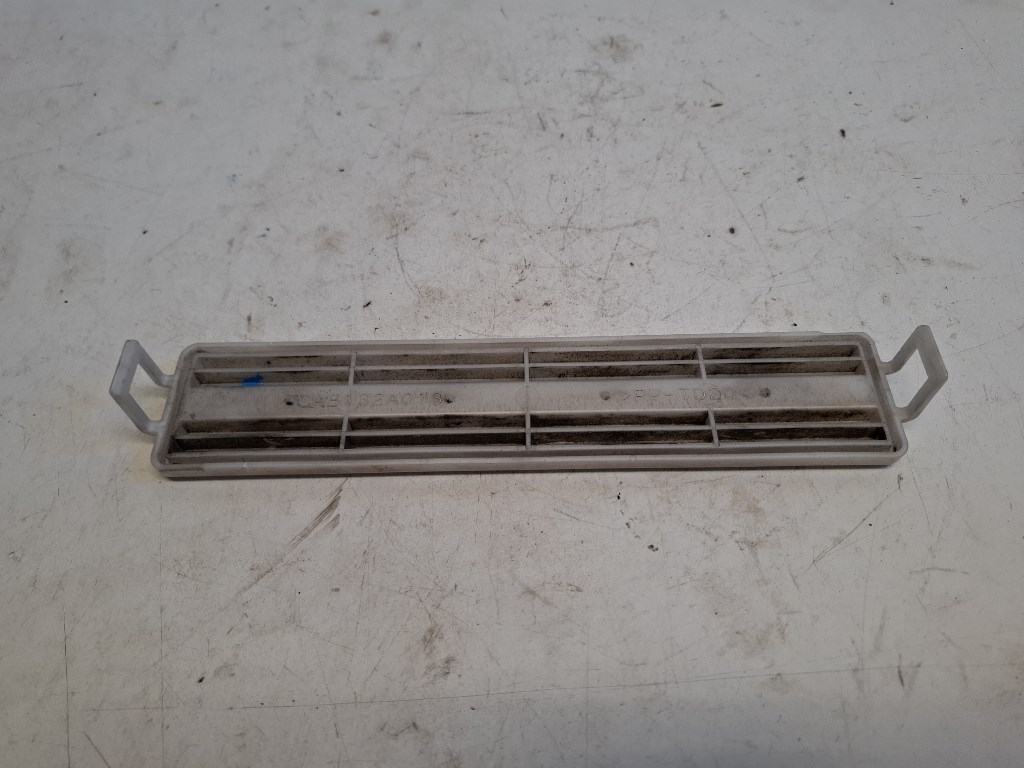 Mitsubishi Outlander  pollenszûrõfedél 132A013 2. kép