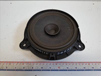 Nissan Qashqai (J10) jobb hátsó hangszóró 281569U00A