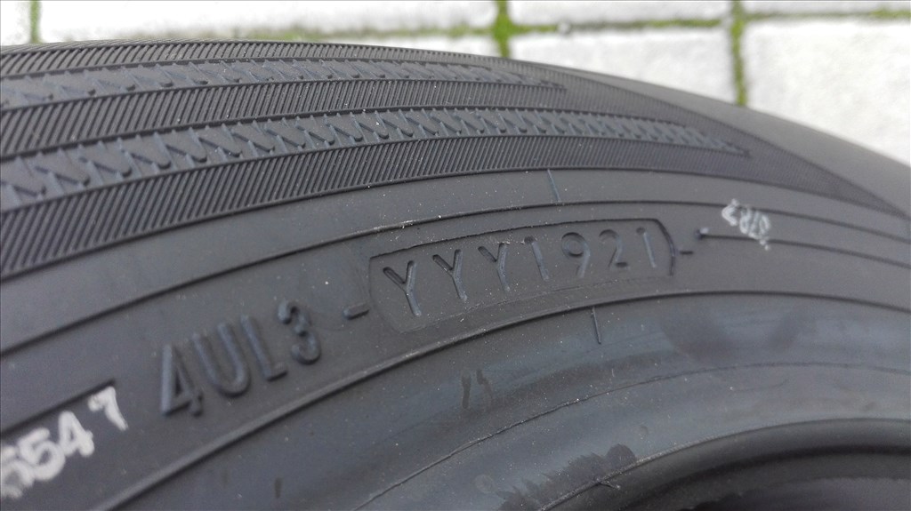 195/55R16 Új Yokohama téli gumi garnitúra 195/55 r16  2. kép