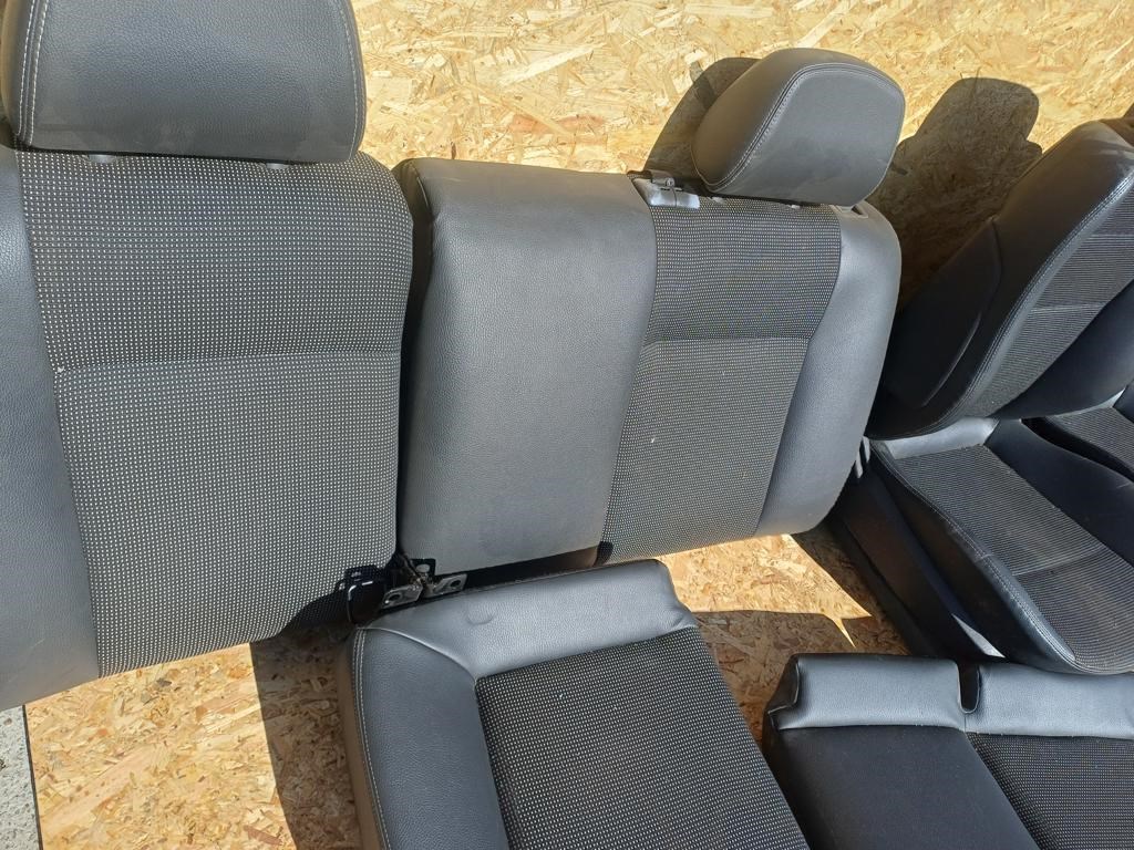 Opel Astra H (2004-2009) Félbőr Ülés Szett  3. kép