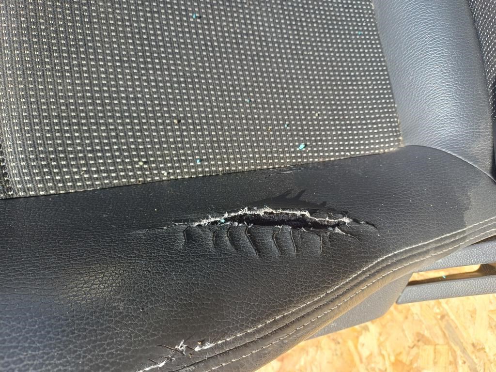 Opel Astra H (2004-2009) Félbőr Ülés Szett  5. kép