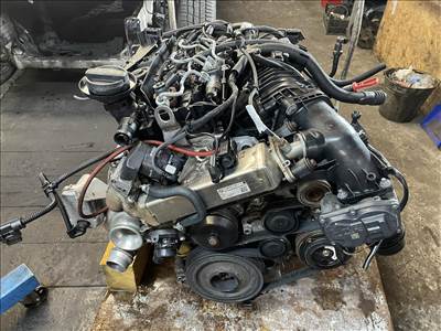BMW 18d N47N motor alkatrészek