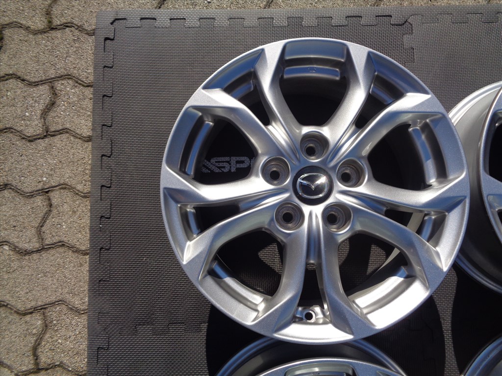 Mazda CX-3 gyári alufelni 16-os teljesen újszerű állapotban eladó.  2. kép