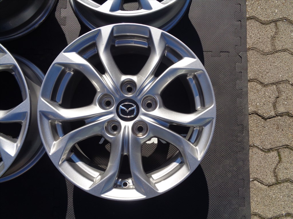 Mazda CX-3 gyári alufelni 16-os teljesen újszerű állapotban eladó.  5. kép