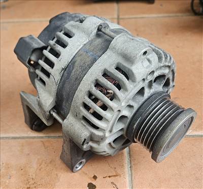 Opel Astra J 1.6 Turbo Generátor A16let  13500577