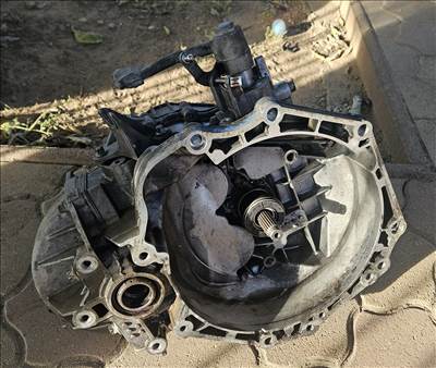 Opel Astra J 1.6 Turbo Váltó M32 A16let 