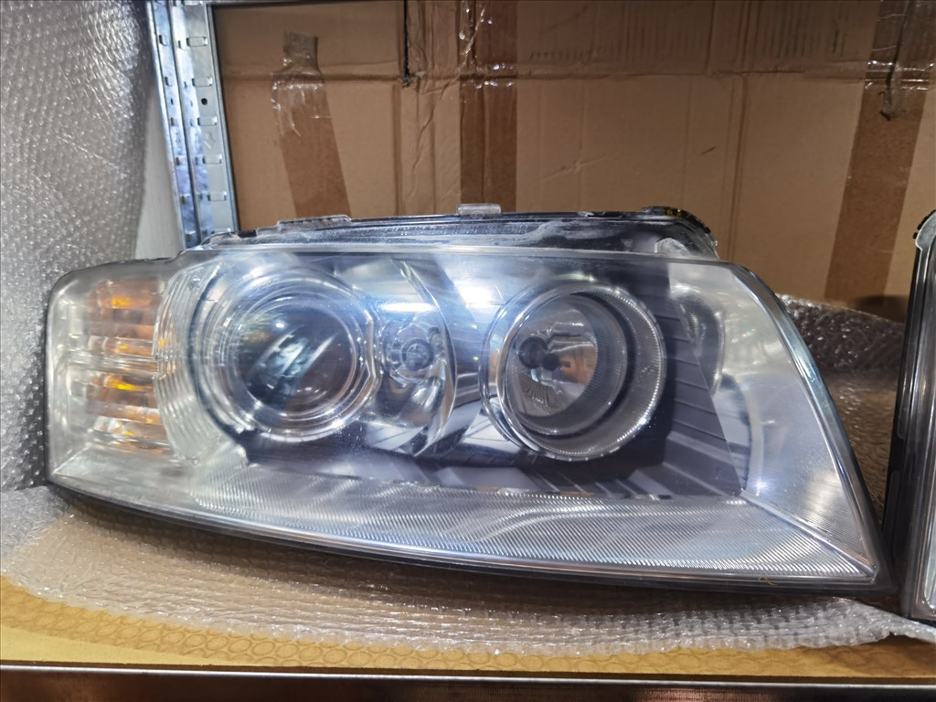 Audi A8 (D3 - 4E) D3 - 4E A8 D3 kis maszkos xenon kanyarkövető fény 4. kép