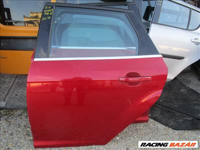 Ford Focus Mk3 hátsó ajtó kombi bal-jobb