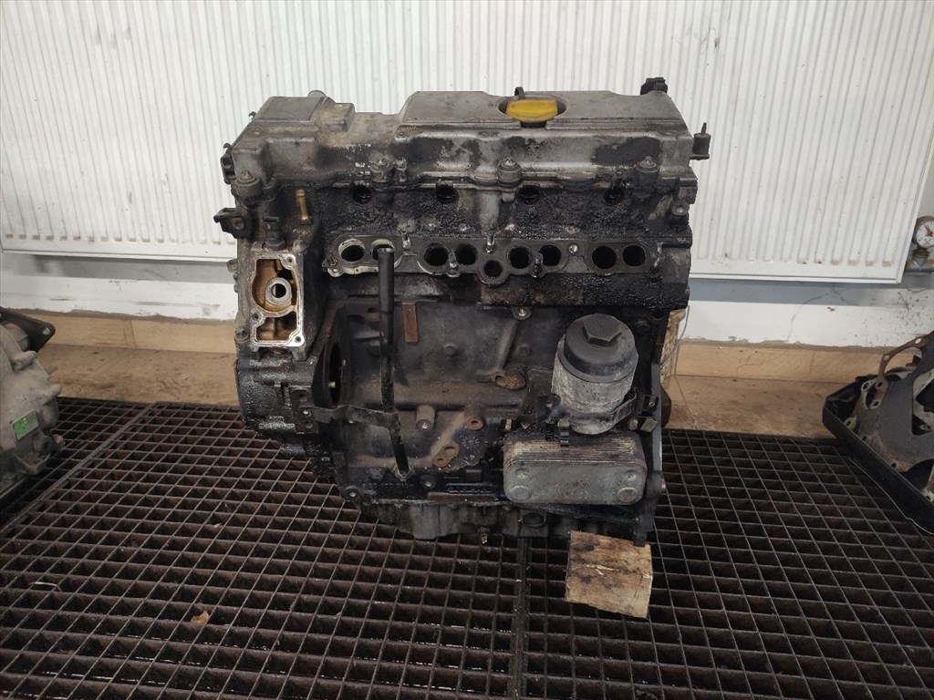 Opel Zafira A 2.0 DTI 16V fűzött blokk hengerfejjel  y20dth17h95209 1. kép