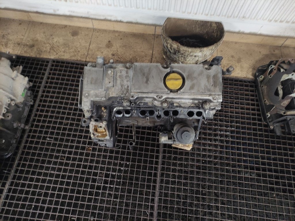 Opel Zafira A 2.0 DTI 16V fűzött blokk hengerfejjel  y20dth17h95209 6. kép