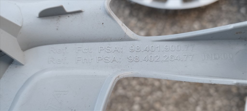 Toyota Proace 16" gyári dísztárcsa szett eladó! 9840190077 5. kép