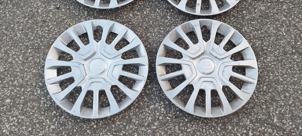 Toyota Proace 16" gyári dísztárcsa szett eladó! 9840190077 2. kép