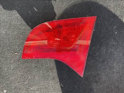 Audi A4 (B7) kombi Jobb hátsó belső lámpa 8E9945094