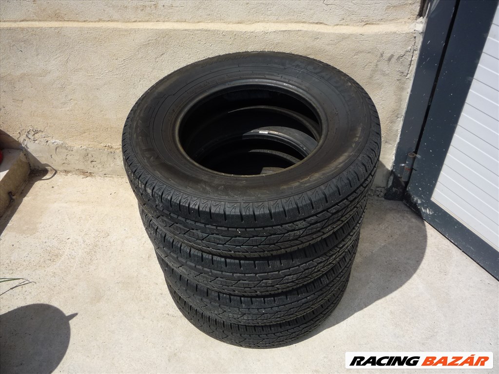 245/75R17 Nexen 4évszakos garnitúra teljesen újszerű állapotban eladó! 3. kép